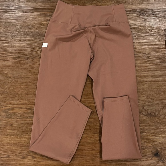 Vuori Pants - Vuori Brown Leggings